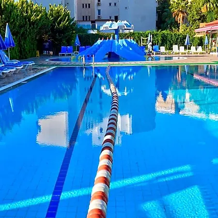 Ξενοδοχείο Blue Fish 4*